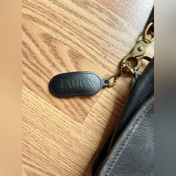 Laura U.S.A. Black Leather Vintage Crossbody Bag - Picture 3 of 13